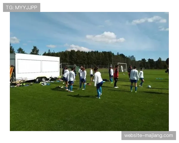 科隆体育学院开设新课《足球定位球战术的数学建模与模拟》